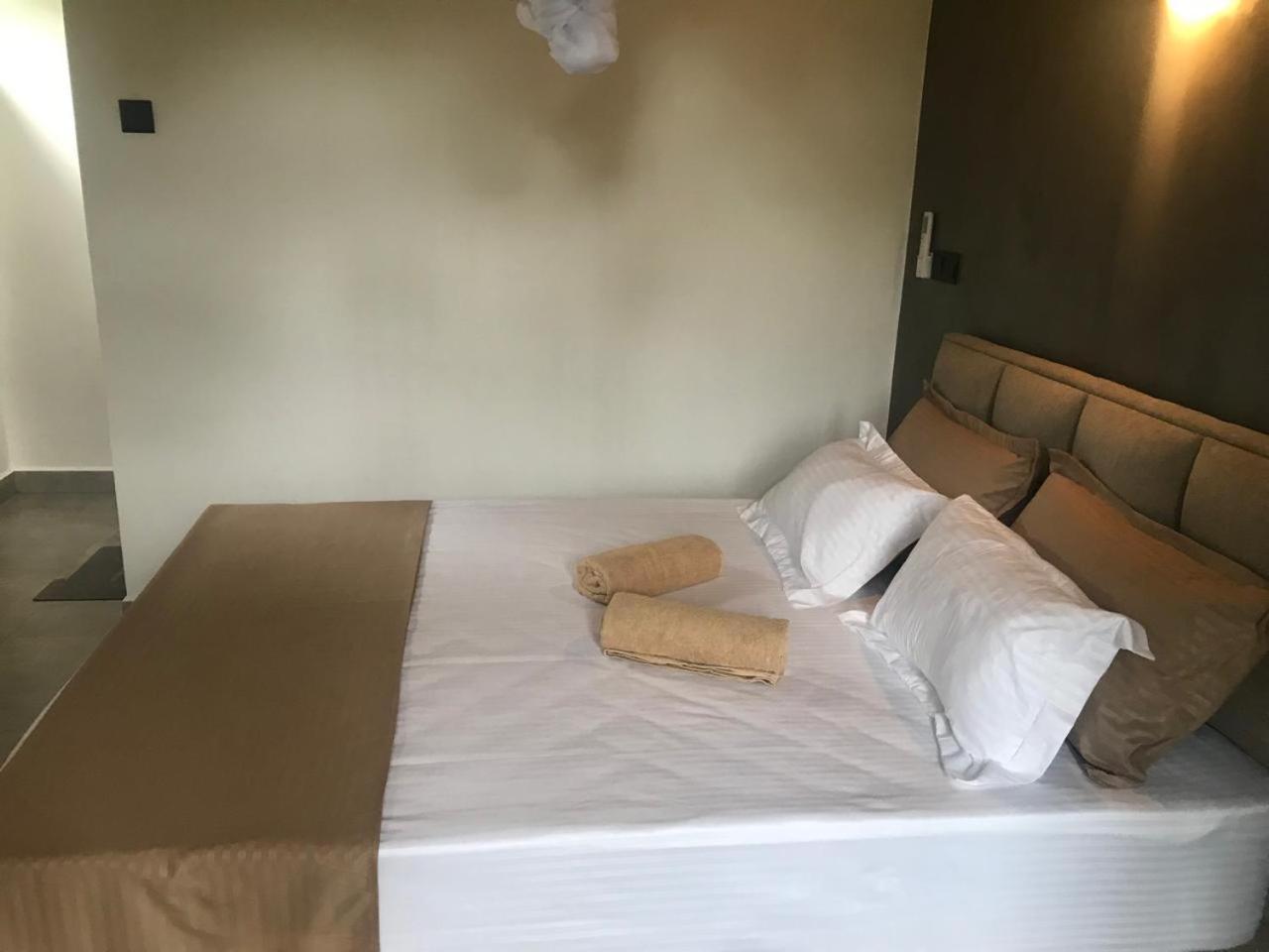 Flip Flop Inn Mirissa Eksteriør billede